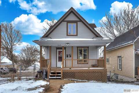 3913 S 24th Street, Omaha, NE 68107