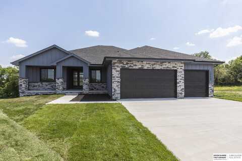 7659 Swallowtail Street, Papillion, NE 68046