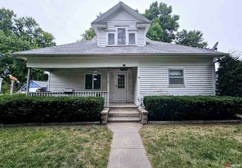 215 N Brown Avenue, Clay Center, NE 68933