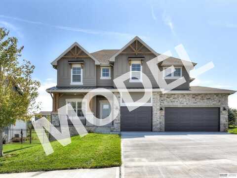 18827 Riviera Drive, Omaha, NE 68136