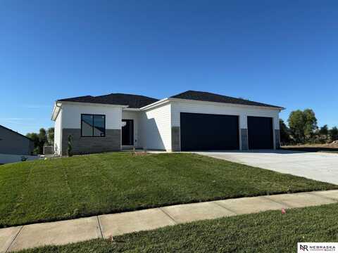 5421 W Sundowner Road, Lincoln, NE 68528