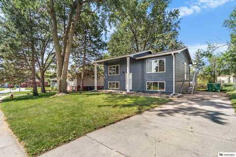 7526 S 76th Avenue, Omaha, NE 68128