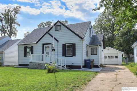 2604 Jackson Street, Bellevue, NE 68005