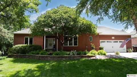 5700 Rolling Hills Boulevard, Lincoln, NE 68512