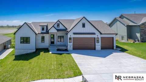 325 S Lakeview Way, Ashland, NE 68003