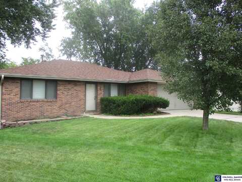 5900 English Park Court, Lincoln, NE 68516