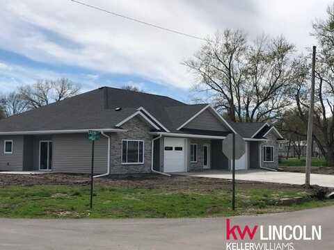 300 Castor Street, Diller, NE 68342