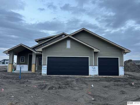 28530 Jessie Circle, Valley, NE 68064