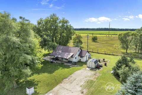 6587 80th Avenue, Mecosta, MI 49332