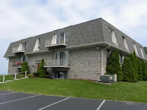 3622 Lakeshore Drive, Saint Joseph, MI 49085