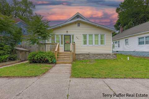 321 Merrill Avenue, Muskegon, MI 49441