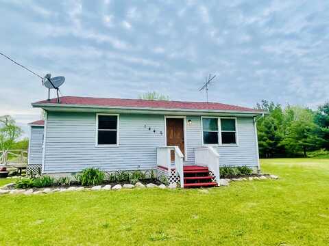 1440 Howard City-Edmore Road, Six Lakes, MI 48886