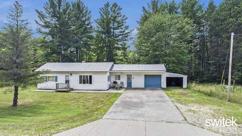 6737 Ingersoll Road SW, Fife Lake, MI 49633