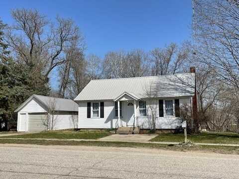 103 Water Street, Paris, MI 49338