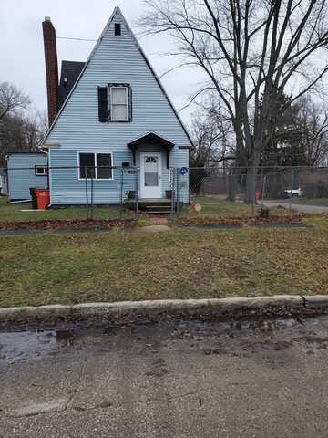 828 Pitkin Avenue, Benton Harbor, MI 49022