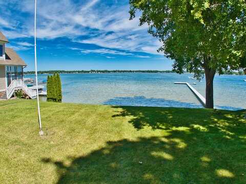 633 Pearl Beach Dr., Coldwater, MI 49036