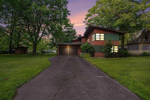 423 W Slosson Avenue, Reed City, MI 49677