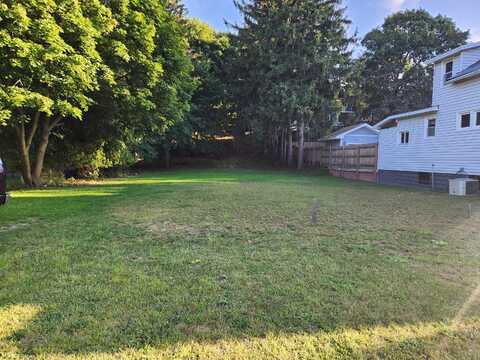 269 5th Street, Manistee, MI 49660