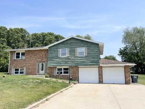 81611 White Oak Drive, Decatur, MI 49045