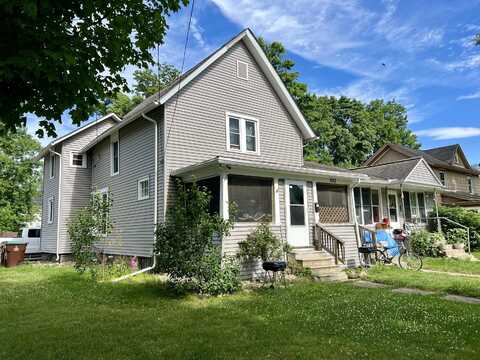 922 N Superior Street, Albion, MI 49224