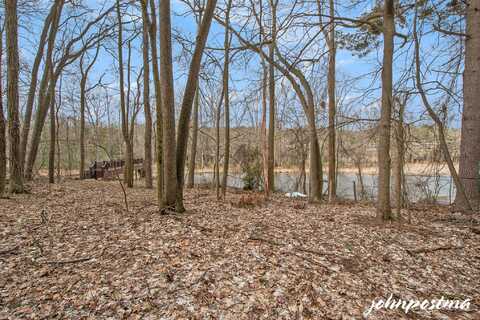 1885 Timber Trail Drive SE, Ada, MI 49301