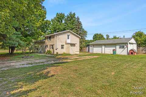 8830 21 Mile Road, Sand Lake, MI 49343