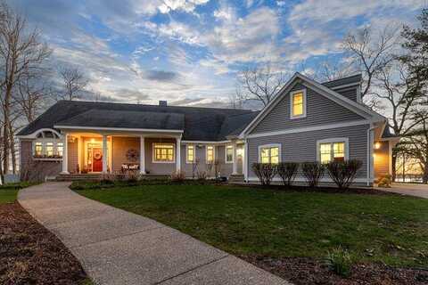 15432 Leonard Road, Spring Lake, MI 49456