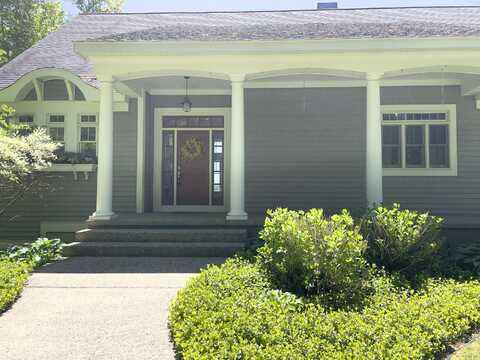 15432 Leonard Road, Spring Lake, MI 49456
