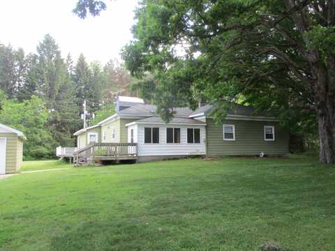 3425 Fenwick Road, Greenville, MI 48838