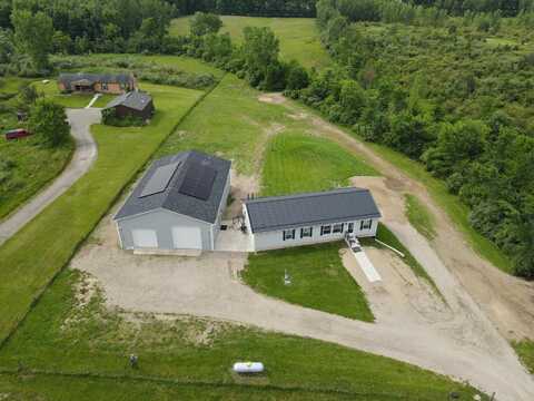 37161 39th Avenue, Paw Paw, MI 49079