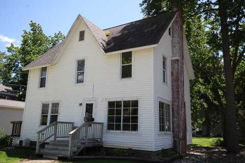 114 E Park Street, Vicksburg, MI 49097