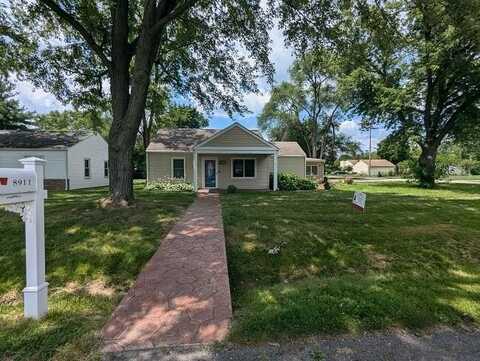 8911 Brookline Avenue, Plymouth, MI 48170