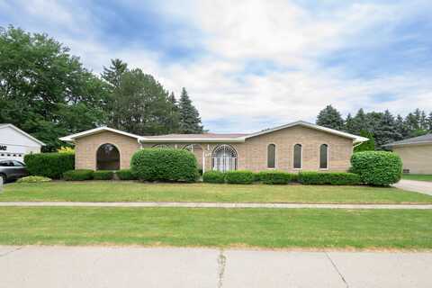 47336 Westlake Drive, Utica, MI 48315