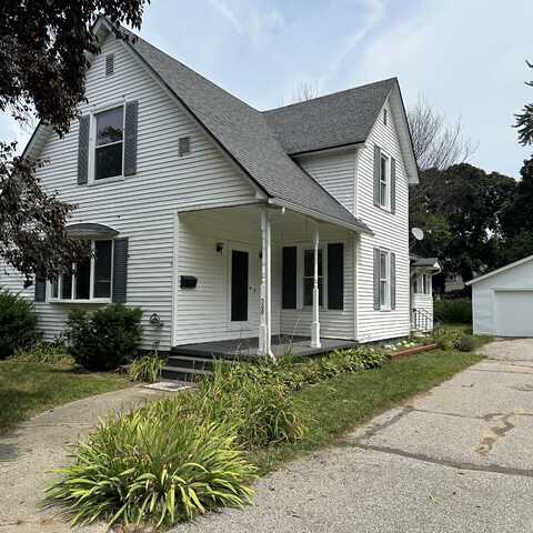 308 N Park Street, Spring Lake, MI 49456