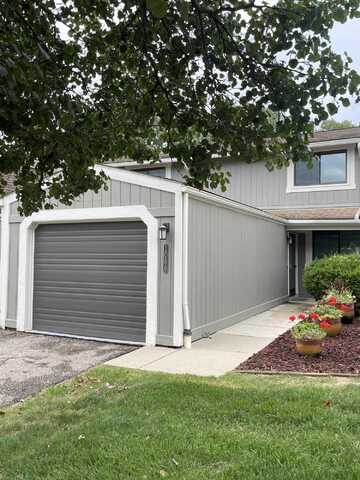 1086 Washington Circle, Northville, MI 48167