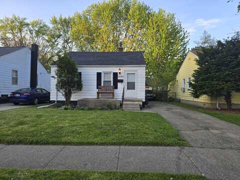 18949 Washtenaw Street, Harper Woods, MI 48225