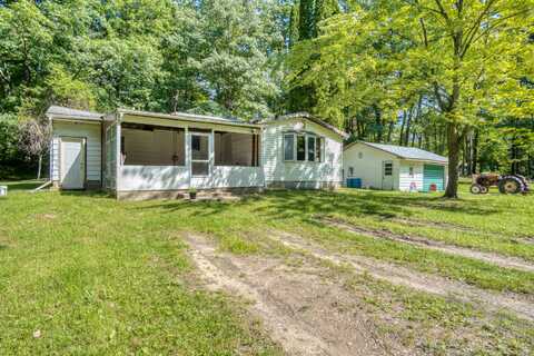 7248 Taft Road, Mecosta, MI 49332