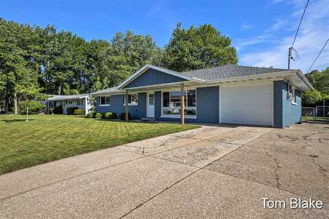 140 Ruddiman Drive, North Muskegon, MI 49445