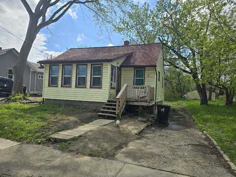 96 S Sanford Street, Pontiac, MI 48342