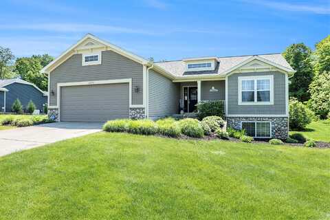 2374 Quarter Horse Drive NE, Cedar Springs, MI 49319