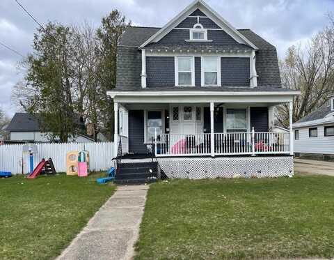 211 N Pine Street, Evart, MI 49631