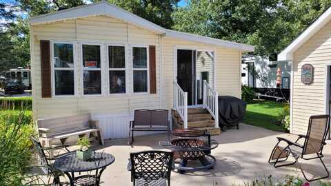9325 S Lazy Lane, Baldwin, MI 49304