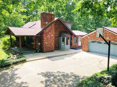 4611 N Caris Road, Edmore, MI 48829