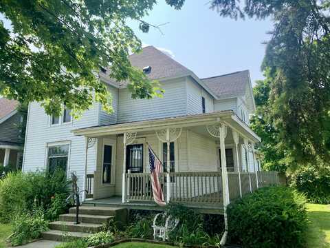 218 S Blackstone Avenue, Colon, MI 49040