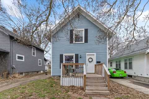 1513 Knollwood Avenue, Lansing, MI 48906