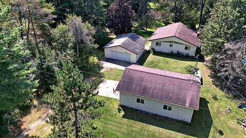 11217 Clam River Road, Marion, MI 49665