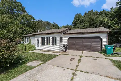 1175 Buffalo Road, Galien, MI 49113