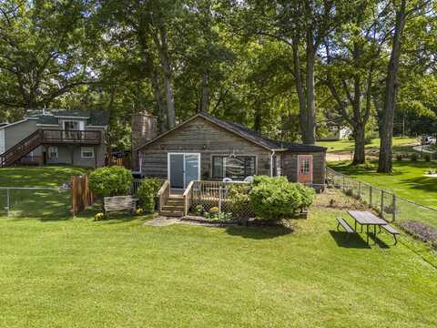 3061 Baseline Road, Gobles, MI 49055