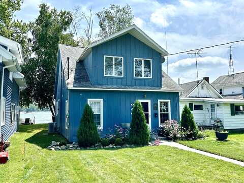 1016 Lakeview Drive, Lake Odessa, MI 48849