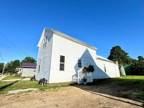 112 W 6th Street, Evart, MI 49631